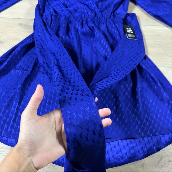 Express Women’s Satin Blue Tie Waist Mini Dress NWT - Picture 6 of 8